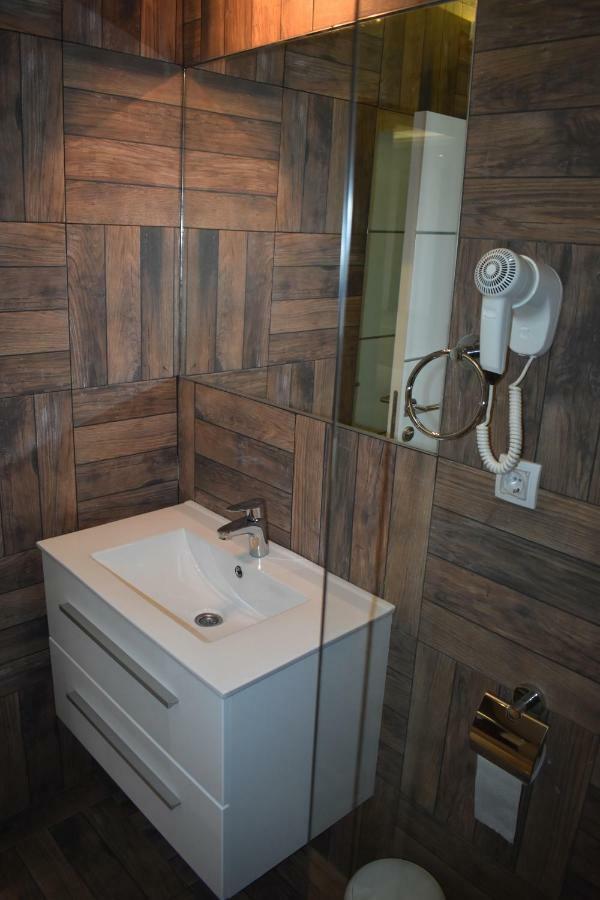 De Lux Apartment Maki Banja Luka Buitenkant foto